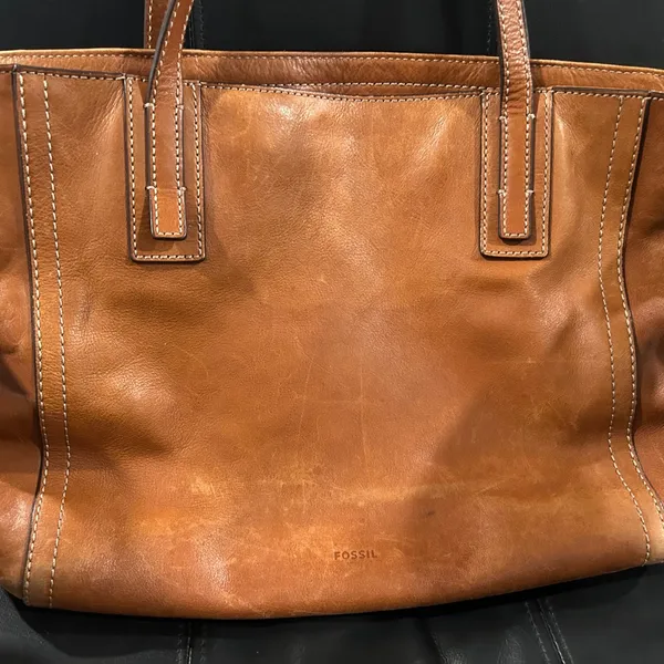 Fossil Women's Brown Leather Tote - Image 2