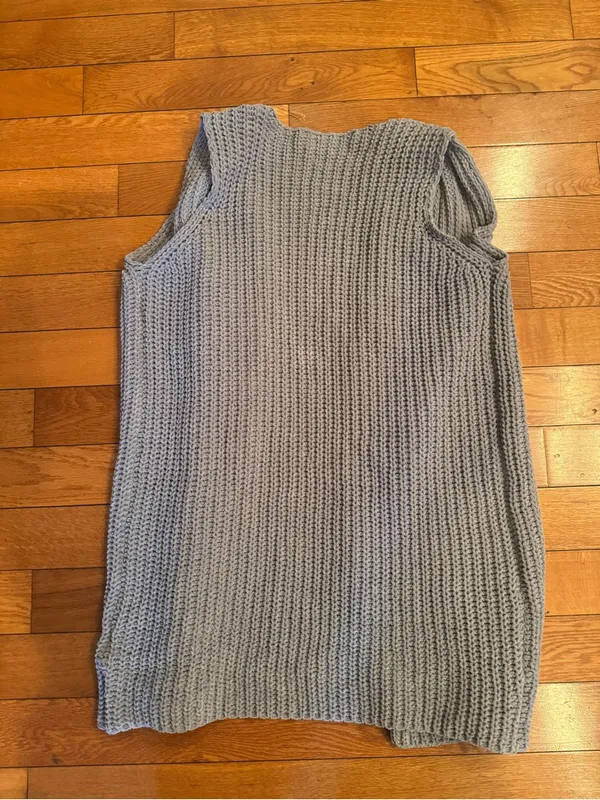 POL Gray Long Ribbed Knit Duster Cardigan Vest - Size Small (EUC) - Image 4