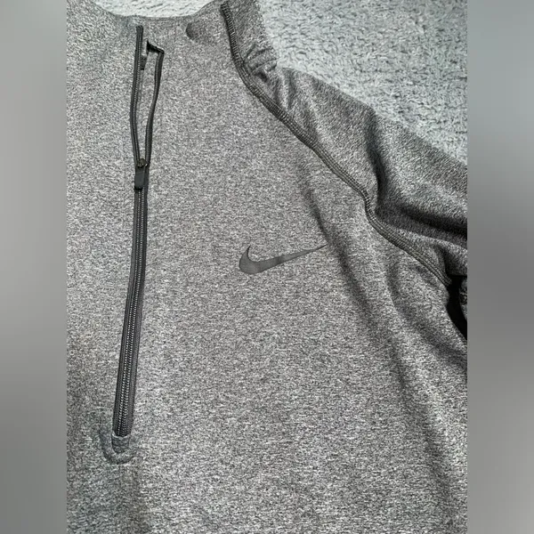 Nike dri-fit Quarter-Zip Pullover medium gray - Image 4