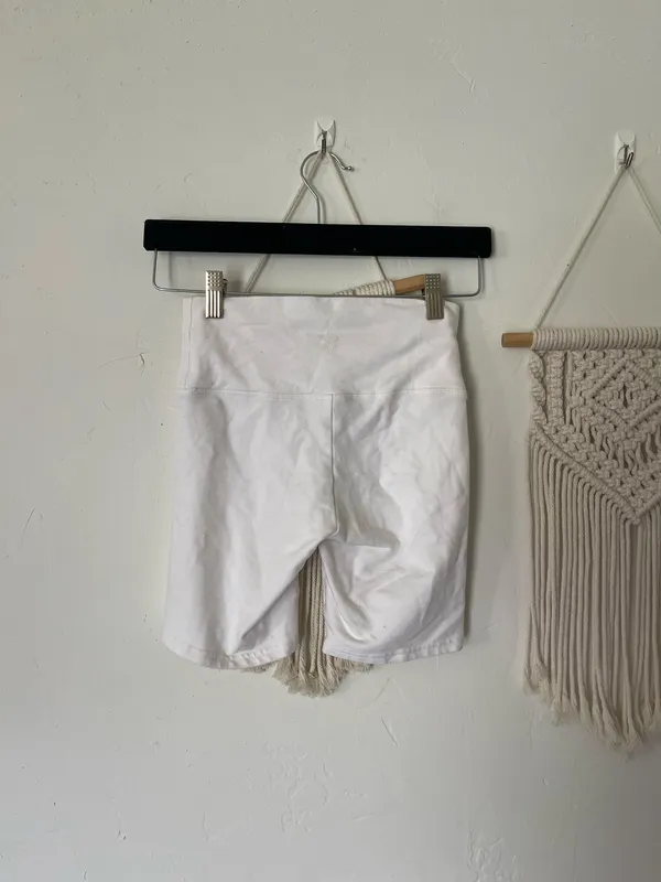 Aritzia TNA white bike shorts - Image 3