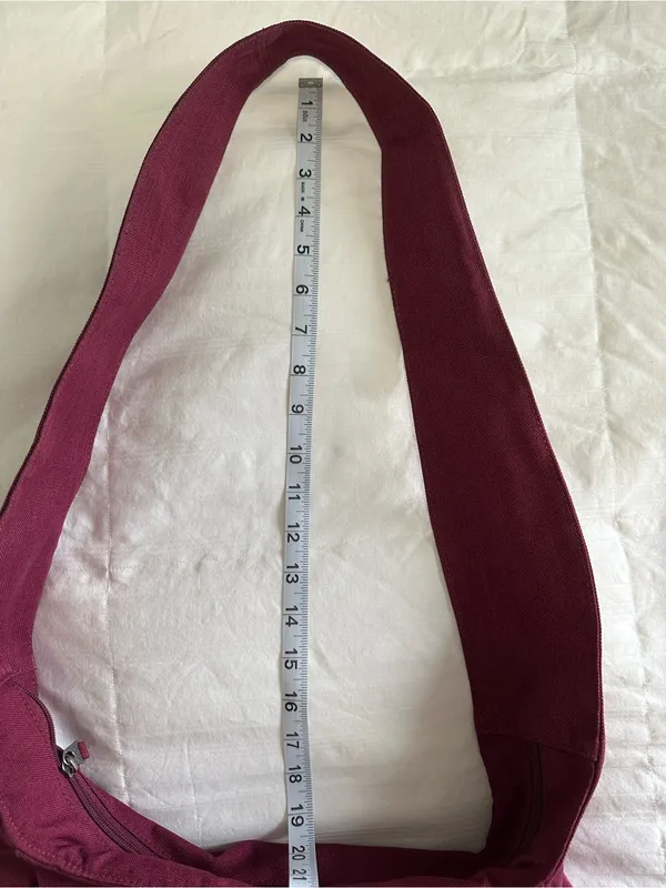 Ogio Everyday Tablet Crossbody Messenger Bag in Burgundy Red - Image 9