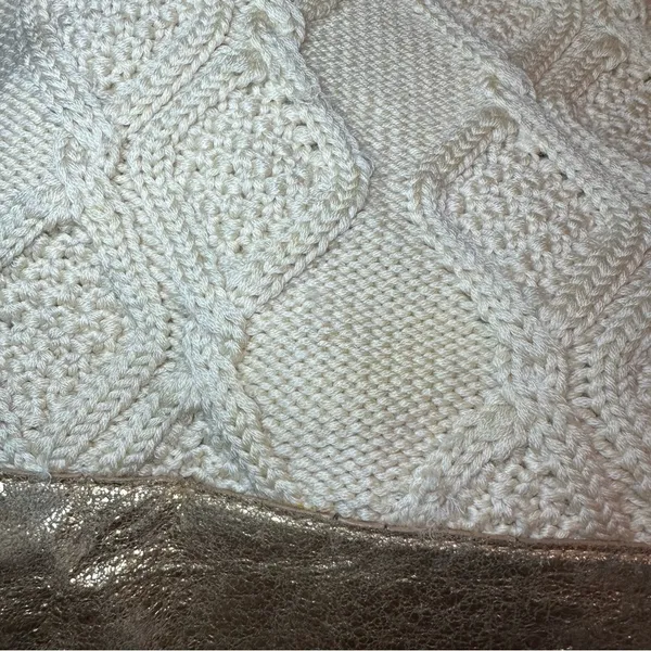 TORY BURCH Tote Bag Cable Knit METALLIC GOLD TRIM Wool Silk Lining Horse READ! - Image 5