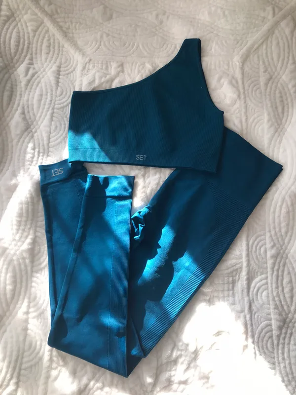 Set Active Leggings And Matching One Shoulder Bra - Image 4