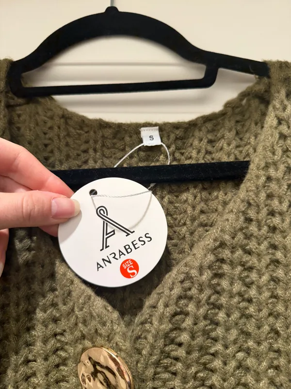 Amazon sweater vest - Image 3