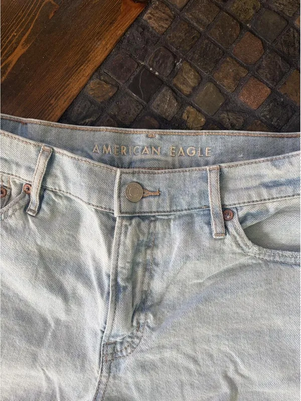 Vintage Y2K American Eagle Low Rise Distressed Denim Cutoff Shorts size 4 - Image 3
