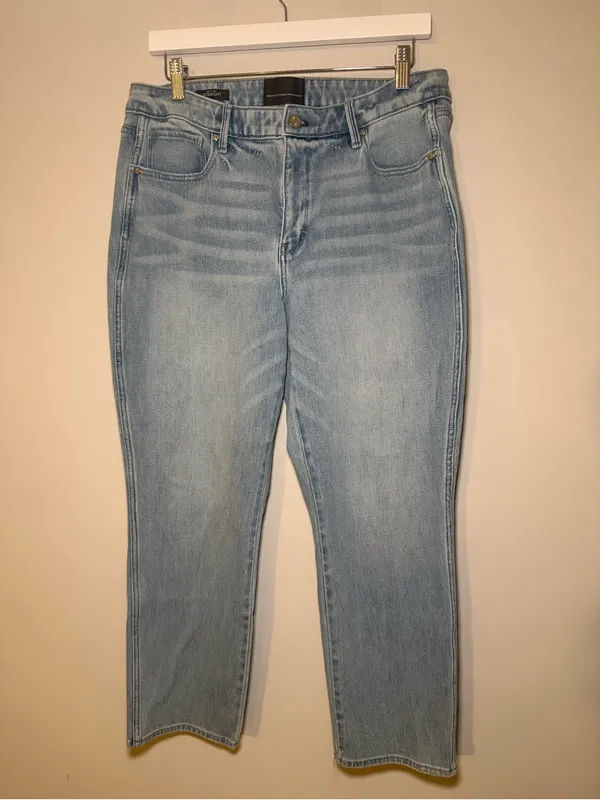 White House Black Market Curvy Straight Jeans Women 10 Light Wash - Image 3