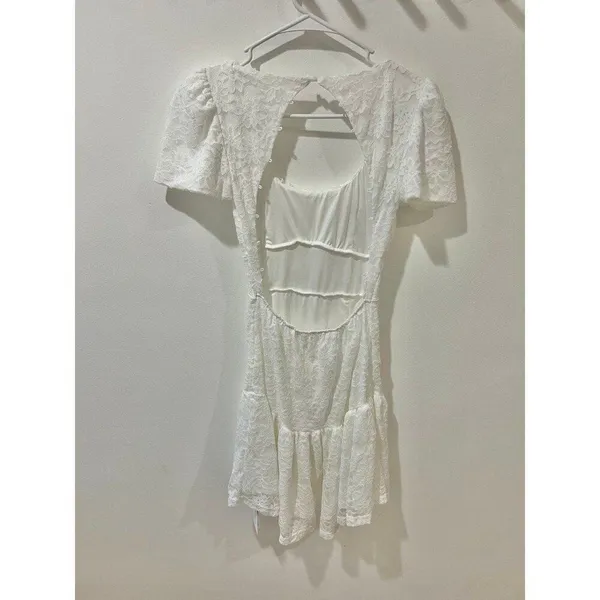 Commense NWT Women Small White Lace Open Back Mini Dress Summer Cottage Coquette - Image 7