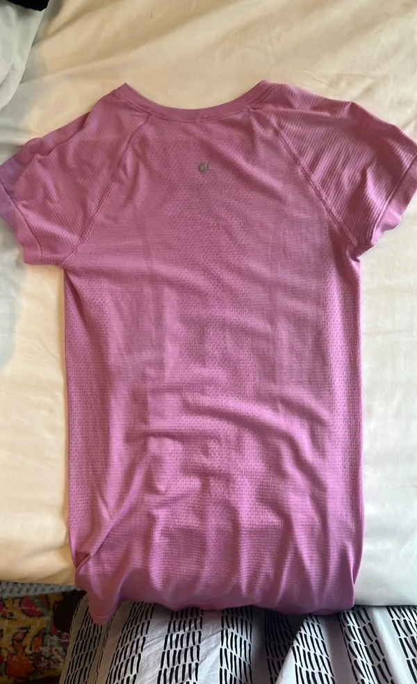 Lululemon Swiftly Tech Short Sleeve - Image 2
