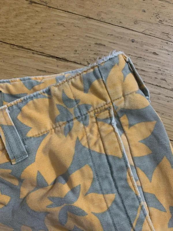 American Eagle Floral Patterned Cropped Pants - Image 4