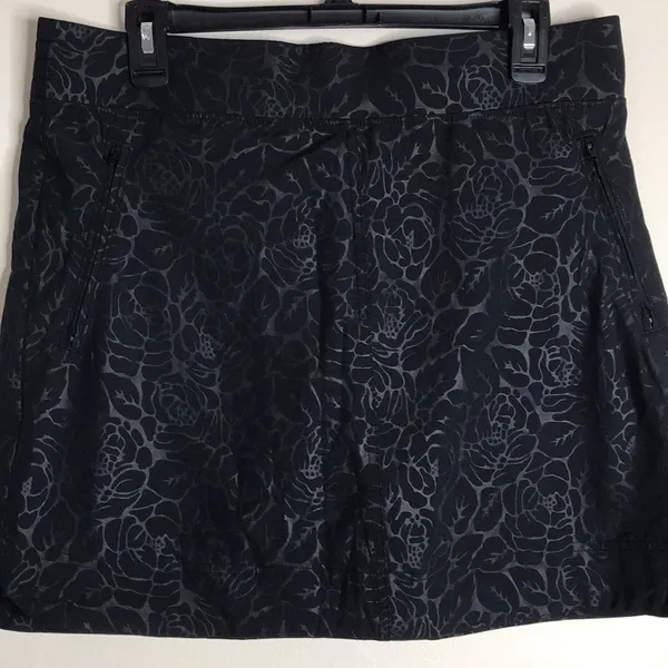 Orvis Womens Lightweight Rose Embossed Skort Shorts‎ Elastic Waist Black Size M - Image 2