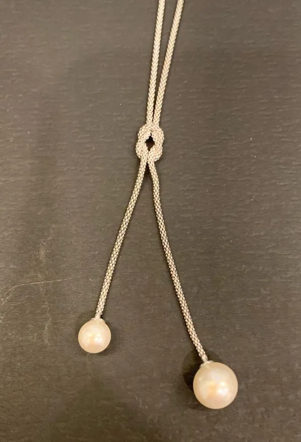 NEW Silver and pearl necklace - Image 2