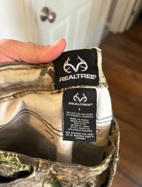 Women’s Realtree Camo Pants - Image 3