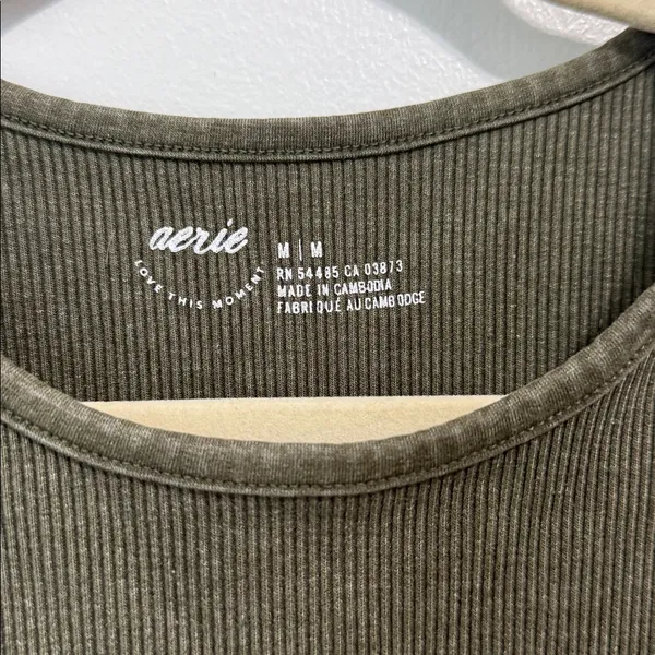 Aerie Ribbed Cropped Ruched Tank Top Olive Green Size Medium - Image 2