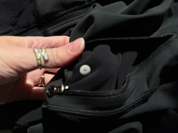 Lululemon Running Jacket Black - Image 5