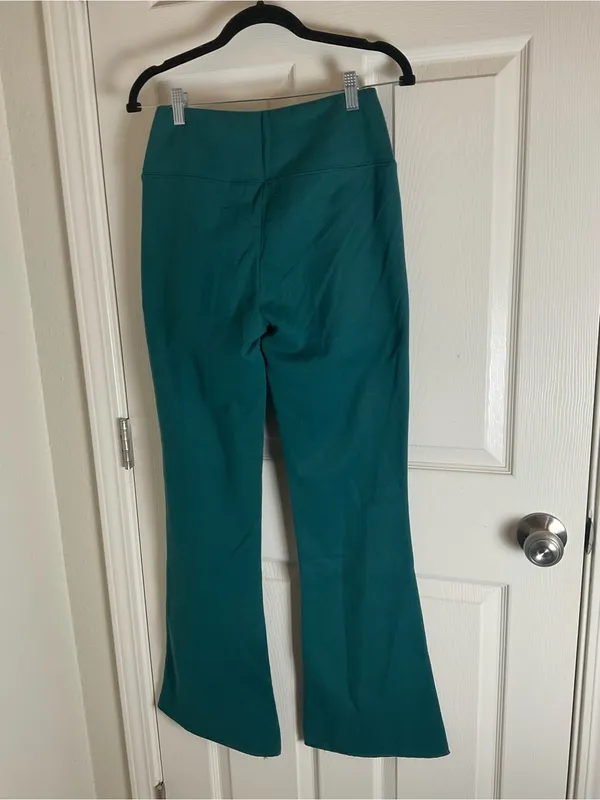 Refuge Athletics Teal Green Flare Pants / Leggings Size Medium - Image 6