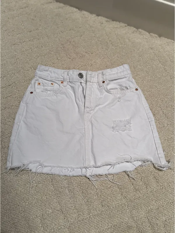 Stradivarius White Jean Skirt - Image 3