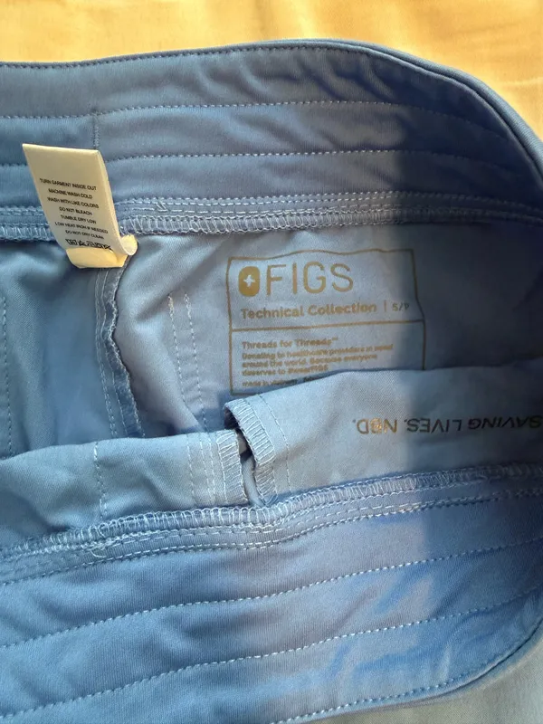 FIGS Jogger Scrub Pants - Image 2