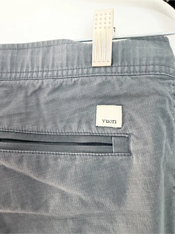 Vuori Pants Women small Gray Ripstop VW401 Zip Pockets Cargo Hiking Gorpcore - Image 4