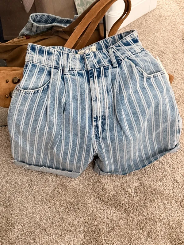 Free People Blue and White Striped Denim Shorts - Image 5