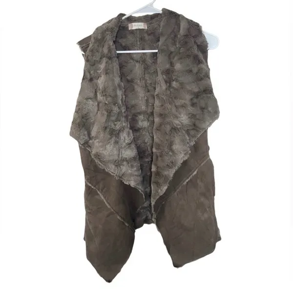 Altar'd State Boho Faux Fur Shearling Vest Brown Cozy Western Layering Jacket Size M - Image 2