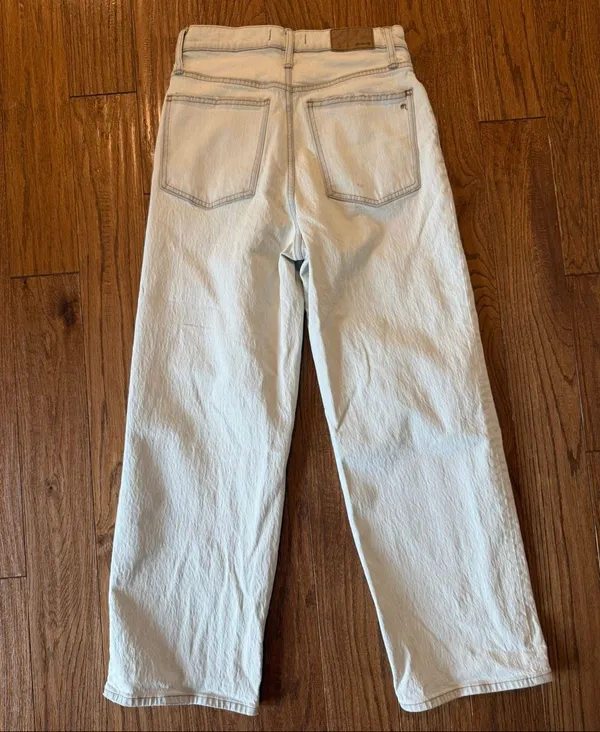 Madewell the perfect vintage wide leg crop Jean light wash size 27 - Image 8