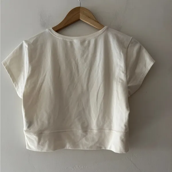 Old Navy Powerchill Go Dry‎ Off White Crop Top Active Criss Cross Waist - Image 2