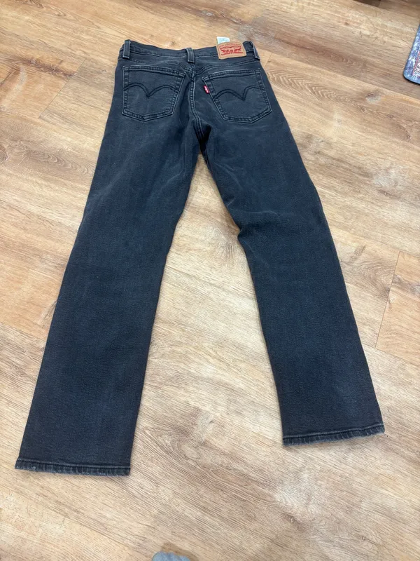 Black Levi’s Wedgie Straight Jeans - Image 6