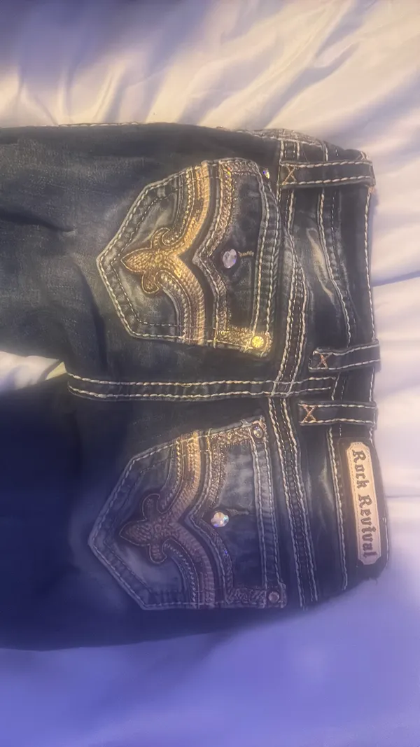 Rock Revival Jeans - Image 4