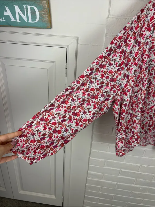 Universal Thread Floral Peasant Top Size XL - Image 7