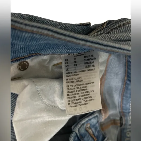 American Eagle Size 00 Regular Outfitters Distressed Light Wash Mom Jeans - Image 3
