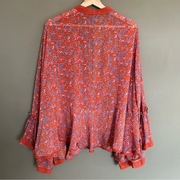 Free People Lola Floral Kimono In True Red size medium - Image 5