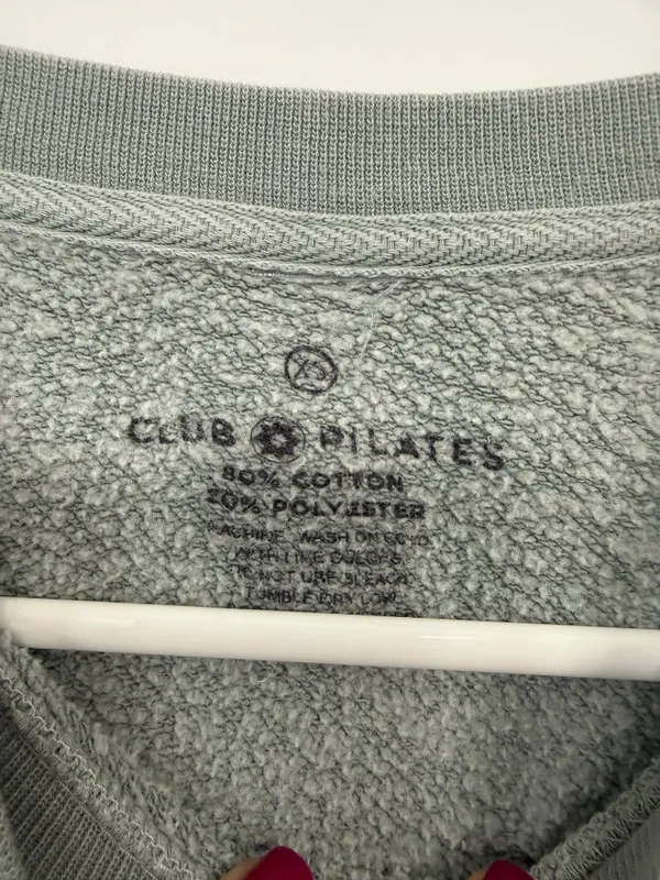 Club Pilates Lucky Charm Shamrock Graphic Sweatshirt XS - Image 5