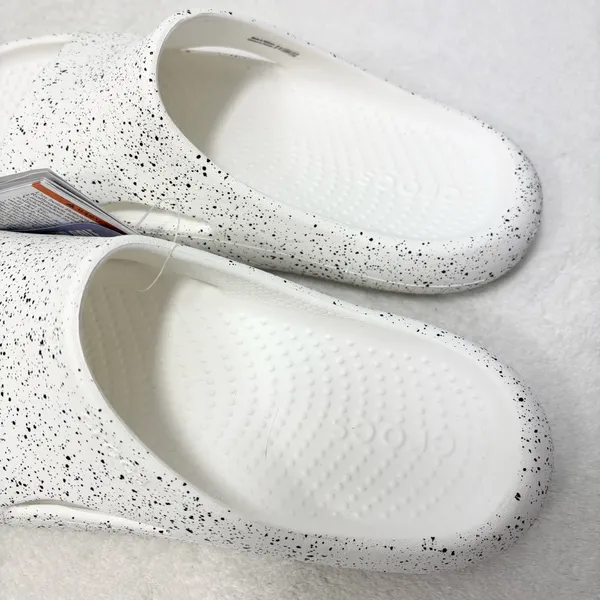CROCS Mellow Recovery Speckle White and Black Slide Sandal W8‎ / M6 - Image 6