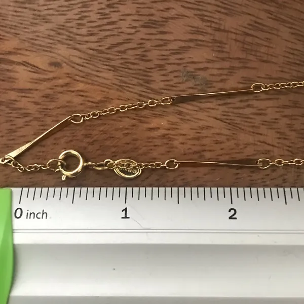 Avon Delicate Chain Necklace Gold Tone - Image 6