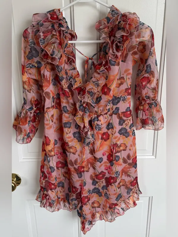 Few Moda Floral Cold Shoulder‎ Ruffle Romper Pink Size Medium - Image 2