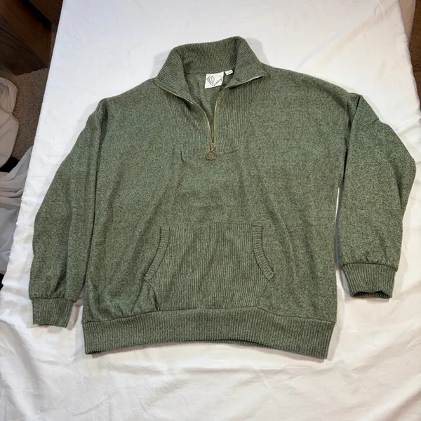 Janet Chung green quarter zip sweater. M Mock neck front pocket 3/4 sleeve. Soft - Image 5