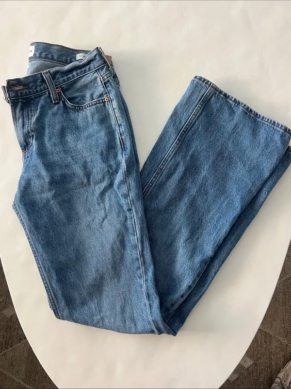 Denim Forum The '00s Lo-Rise Flare Jeans Medium Wash 5 Year Kiss n Tell 25 $138 - Image 4