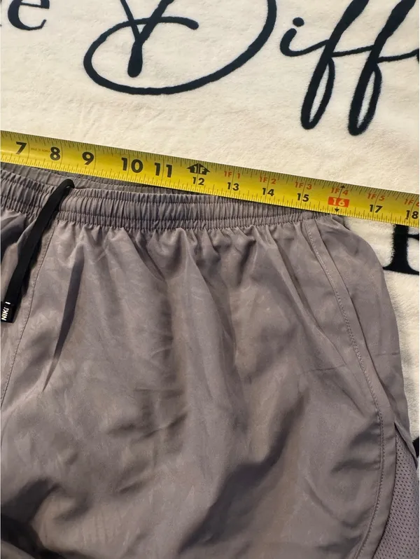 Nike Dri-FIT Womens Medium Gray TRunning Shorts Athletic Gym Workout Size L - Image 7