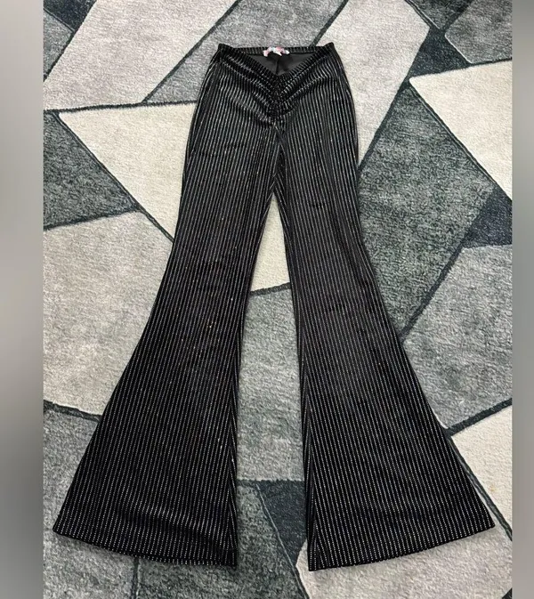 Urban Outfitters Black and White Patterned Flare Pants S/M - Image 2