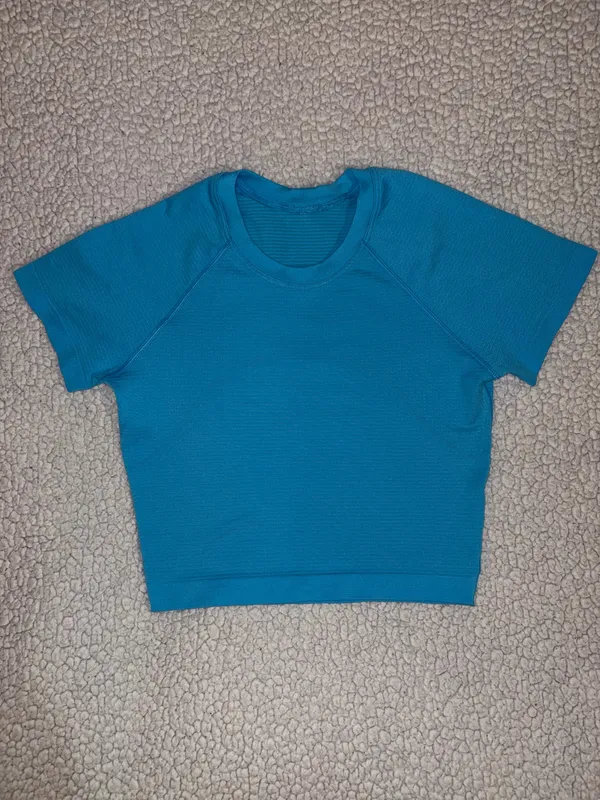 Lululemon Swiftly Tech Cropped Short Sleeve - Image 3