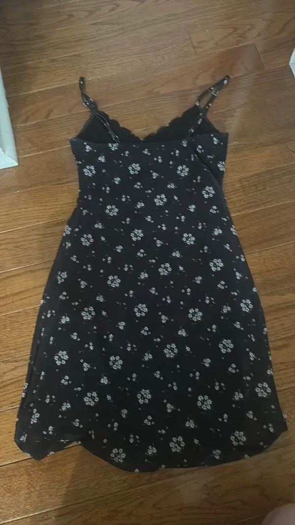 Floral Summer Forever 21 Dress Black - Image 2