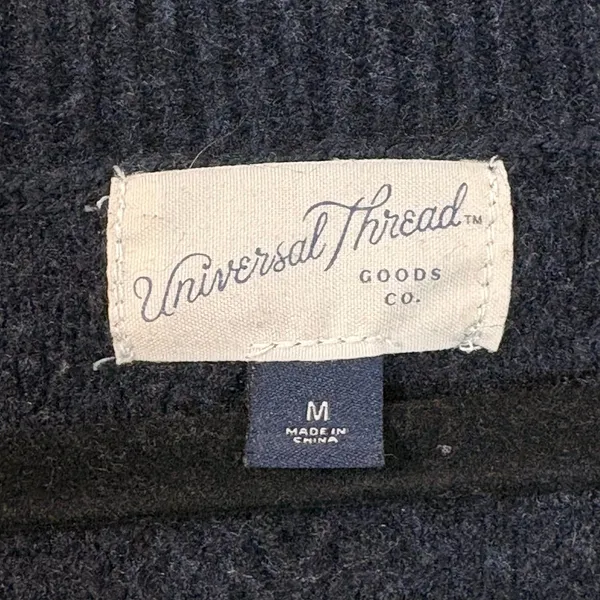 Universal Threads Navy Cable Knit V-Neck Sweater Vest Sz M - Image 3