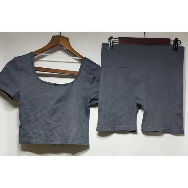 No Boundaries Gray Ribbed Seamless Set L‎ 12-14 Crop Top Biker Shorts Lounge Y2K - Image 3