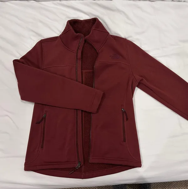 North face Women’s Jacket - Image 4