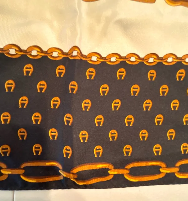 VINTAGE: Etienne Aigner | classic, square silk scarf - Image 2