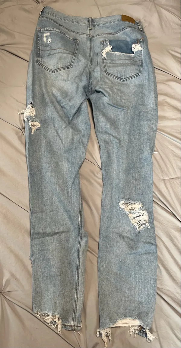 American Eagle Distressed Light Wash Mom High-Rise Jeans 6 - Image 2