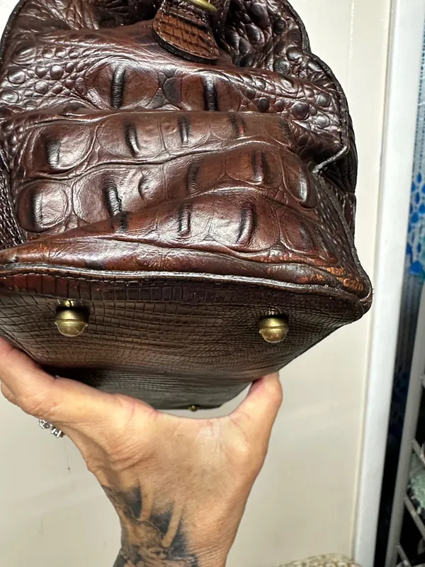 Brahmin Pecan Melbourne Crocodile Embossed Leather Bag with detachable Strap - Image 7