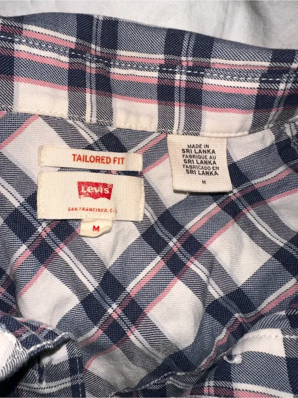 Levi's Men's Navy, White & Pink Plaid Button-Down Shirt - Image 4