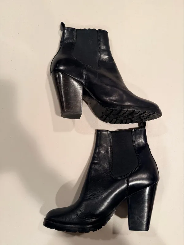 Frye | Tate Chelsea boot. Size: 7  - Image 10
