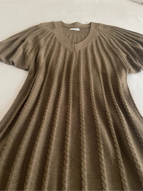 Calvin Klein Cable Knit Pleated Butterfly Sleeve Dress - Like New - Image 4